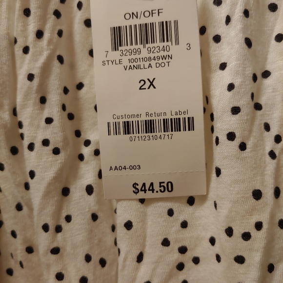 NWT Style & Co Polka Dot Blouse - Picture 2 of 3